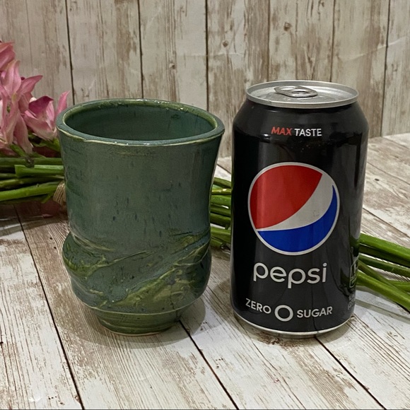 Signed Pottery Glazed Japanese Tea Cup - Picture 9 of 11